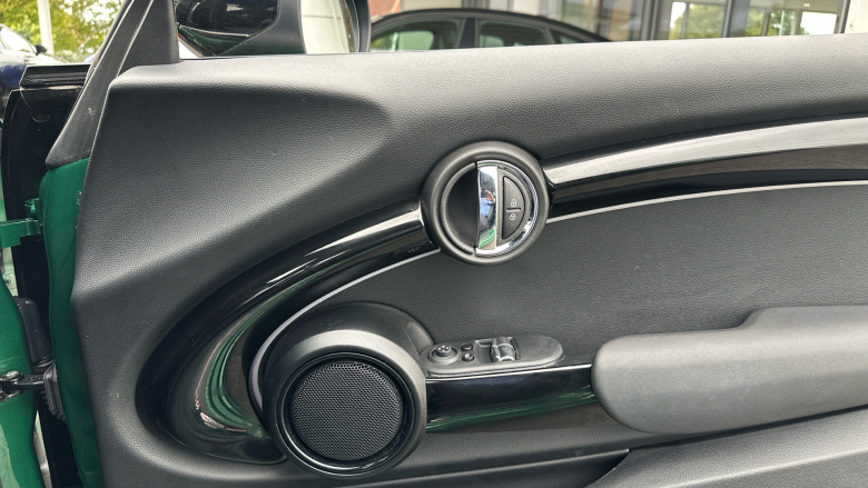 MINI Hatchback 2.0 John Cooper Works 3dr Auto Petrol Hatchback